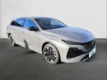 Photo 42 Peugeot 308  SW Hybrid 145 e-DCS6