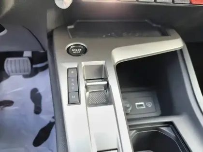 Photo 13 Peugeot 308  SW Hybrid 145 e-DCS6