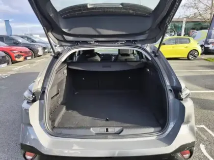 Photo 5 Peugeot 308  SW Hybrid 145 e-DCS6