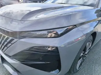 Photo 15 Peugeot 308  SW Hybrid 145 e-DCS6