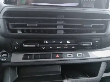 Photo 17 Peugeot Expert  CA FIXE M DIESEL 180 CH AUTOMATIQUE