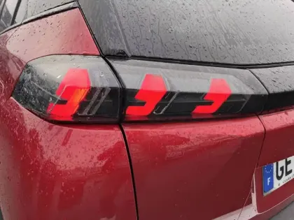 Photo 16 Peugeot 2008  BlueHDi 110 S&S BVM6