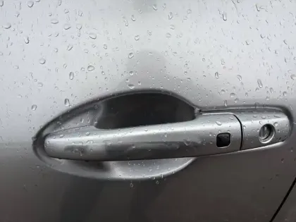 Photo 32 Suzuki Swift  1.2 Dualjet Hybrid Auto (CVT)