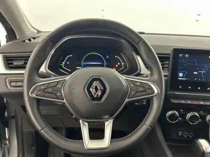 Photo 10 Renault Captur  E-Tech 145 - 21