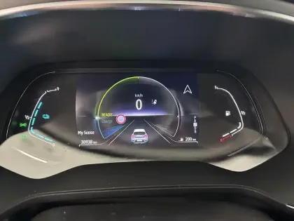 Photo 12 Renault Captur  E-Tech 145 - 21