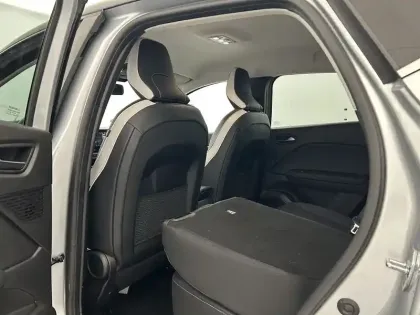 Photo 19 Renault Captur  E-Tech 145 - 21