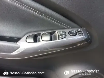 Photo 23 Nissan Juke  HYBRID 143