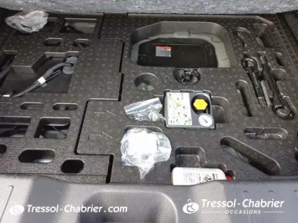 Photo 16 Nissan Juke  HYBRID 143