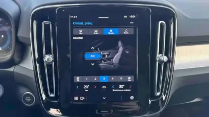 Photo 16 Volvo Xc40  B3 163 ch DCT7