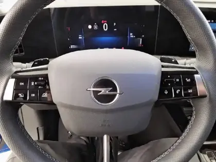 Photo 13 Opel Astra  1.2 Turbo 130 ch BVA8