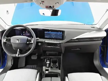 Photo 5 Opel Astra  1.2 Turbo 130 ch BVA8