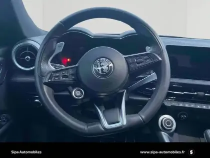 Photo 13 Alfa Romeo Tonale  1.3 Hybride Rechargeable PHEV 280ch AT6 e-Q4