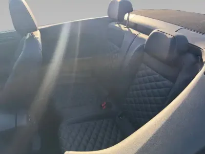 Photo 12 Volkswagen T-roc  Cabriolet 1.5 TSI EVO2 150 Start/Stop DSG7