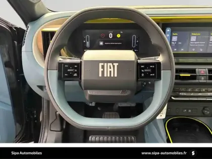Photo 76 Fiat Panda Grande  T-Gen 3 1.2 Hybrid Turbo 110 ch eDCT6