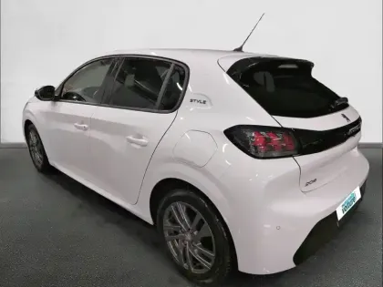 Photo 46 Peugeot 208  PureTech 75 S&S BVM5