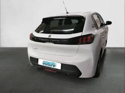 Photo 44 Peugeot 208  PureTech 75 S&S BVM5