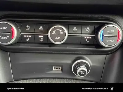 Photo 16 Alfa Romeo Stelvio  2.2 160 ch AT8