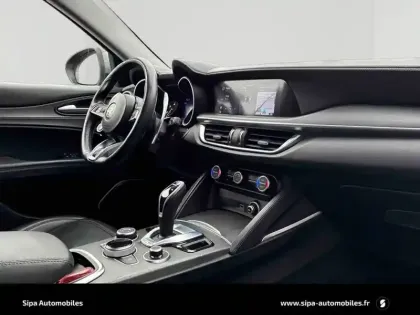 Photo 13 Alfa Romeo Stelvio  2.2 160 ch AT8