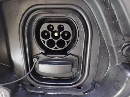 Photo 32 Peugeot 208  Electrique 50 kWh 136ch