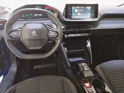 Photo 7 Peugeot 208  Electrique 50 kWh 136ch