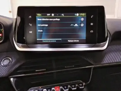 Photo 20 Peugeot 208  Electrique 50 kWh 136ch