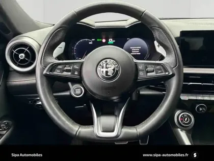 Photo 14 Alfa Romeo Tonale  1.3 Hybride Rechargeable PHEV 280ch AT6 e-Q4