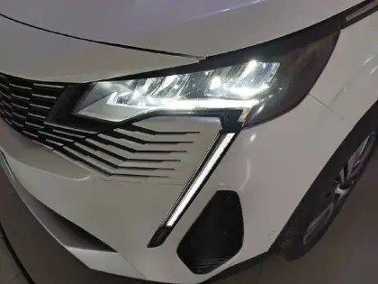 Photo 15 Peugeot 3008  Hybrid 225 e-EAT8