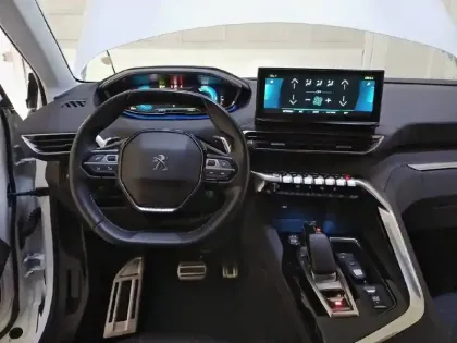 Photo 7 Peugeot 3008  Hybrid 225 e-EAT8