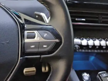 Photo 27 Peugeot 3008  Hybrid 225 e-EAT8