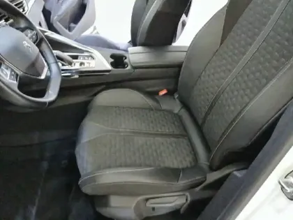 Photo 10 Peugeot 3008  Hybrid 225 e-EAT8