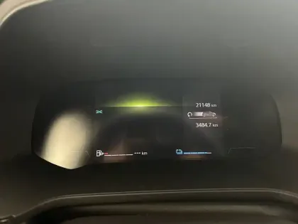 Photo 14 Renault Captur  E-Tech full hybrid 145 ch