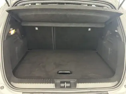 Photo 15 Renault Captur  E-Tech full hybrid 145 ch