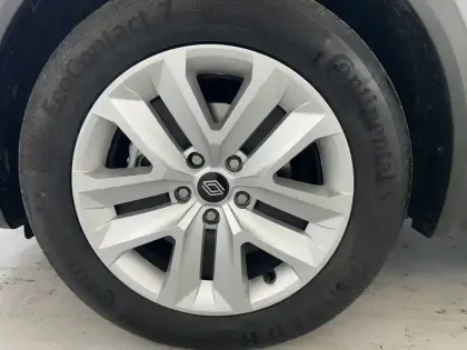 Photo 72 Renault Captur  E-Tech full hybrid 145 ch