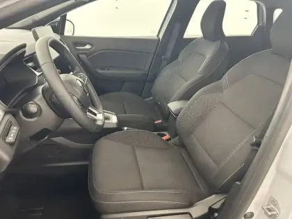 Photo 38 Renault Captur  E-Tech full hybrid 145 ch