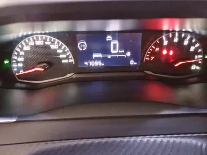 Photo 9 Peugeot 208  PureTech 75 S&S BVM5