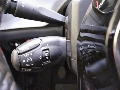 Photo 25 Peugeot 208  PureTech 75 S&S BVM5