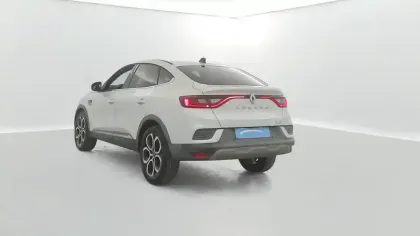 Photo 16 Renault Arkana  E-Tech 145 - 21B