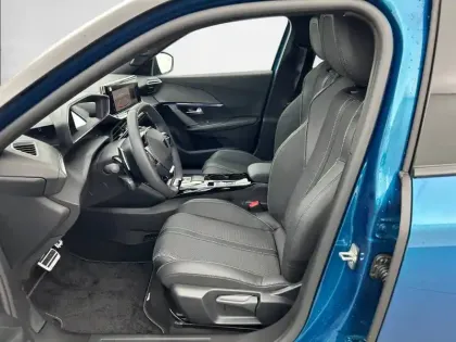 Photo 10 Peugeot 2008  Hybrid 145 e-DCS6