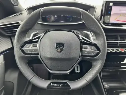 Photo 8 Peugeot 2008  Hybrid 145 e-DCS6