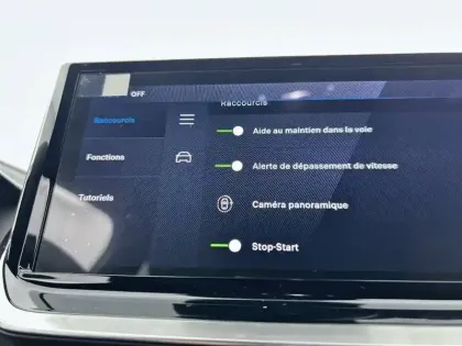 Photo 31 Peugeot 2008  Hybrid 145 e-DCS6