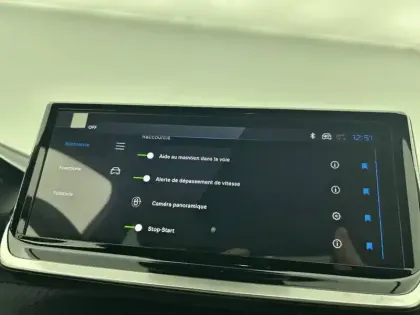 Photo 27 Peugeot 2008  Hybrid 145 e-DCS6