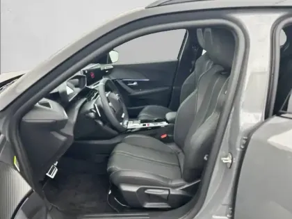 Photo 10 Peugeot 2008  Hybrid 145 e-DCS6