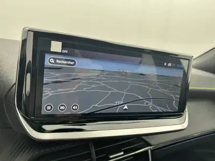 Photo 25 Peugeot 2008  Hybrid 145 e-DCS6