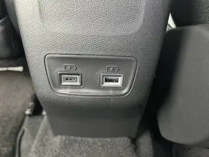 Photo 21 Peugeot 2008  Hybrid 145 e-DCS6