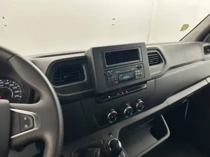 Photo 20 Renault Master  FGN TRAC F3500 L2H2 BLUE DCI 135