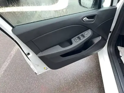 Photo 10 Renault Clio  TCe 90 ch GSR2