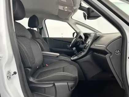 Photo 13 Renault Scenic  dCi 110 Energy