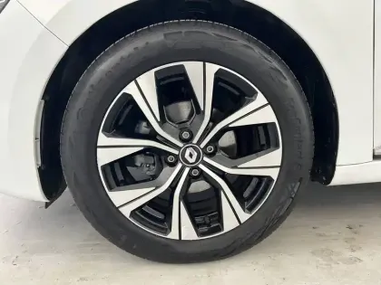 Photo 27 Renault Clio  TCe 90 - 21N