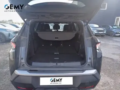 Photo 5 Peugeot 5008  Hybrid 136 e-DCS6