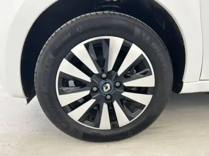 Photo 18 Renault Twingo  III Achat Intégral - 21